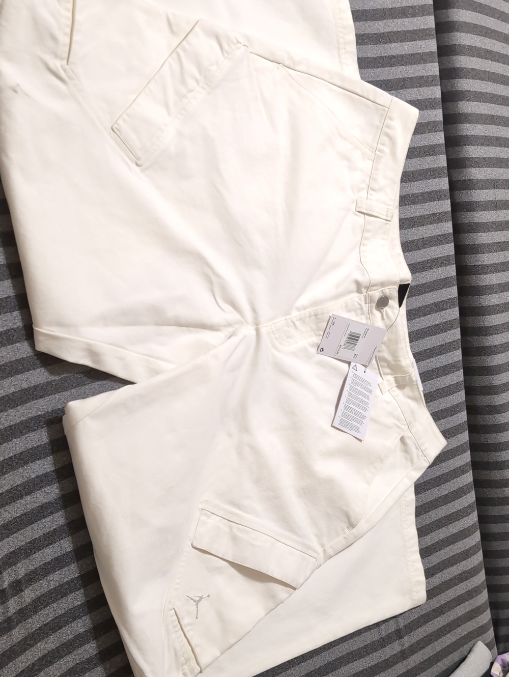 Jordan Women’s Cream Cargo Pants XXL NWT See Pics